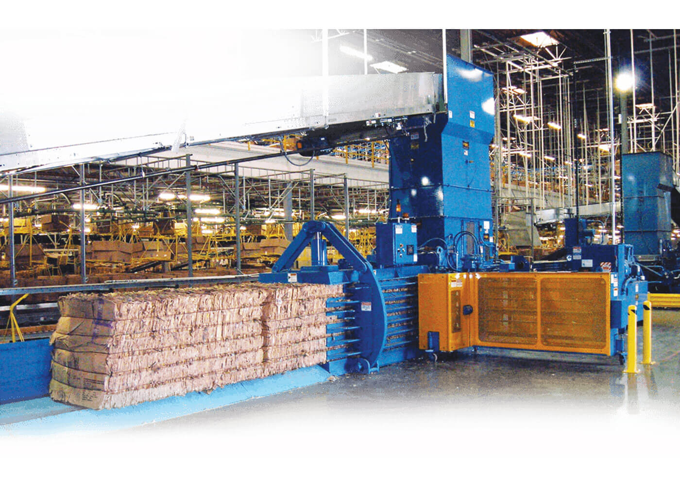 TIEger horizontal cardboard baler with automatic wire tying for recycing centers