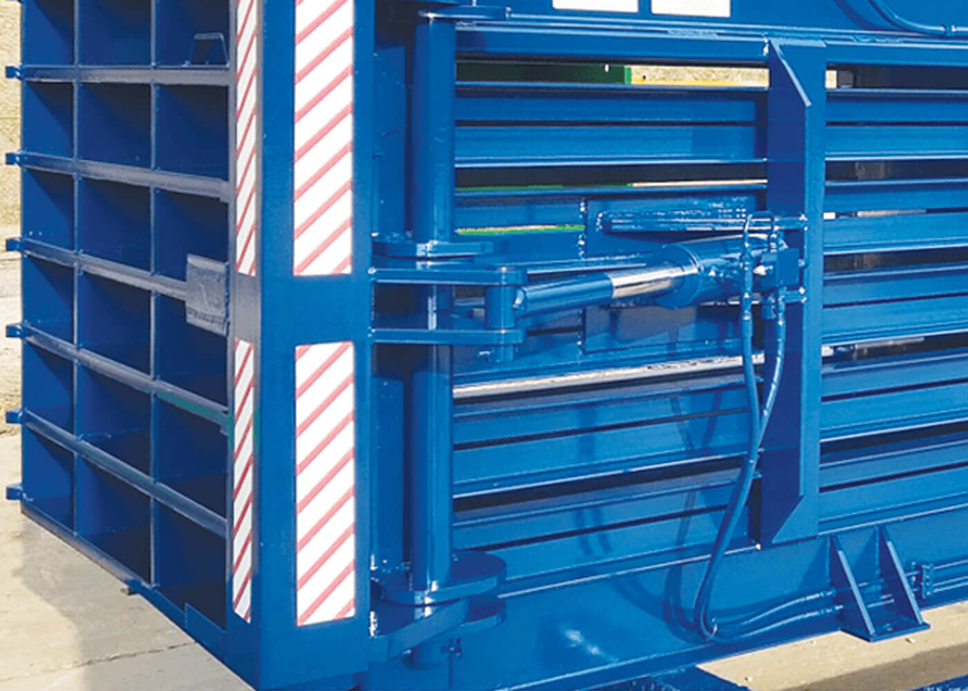 Closed End Horizontal Balers For Recycling